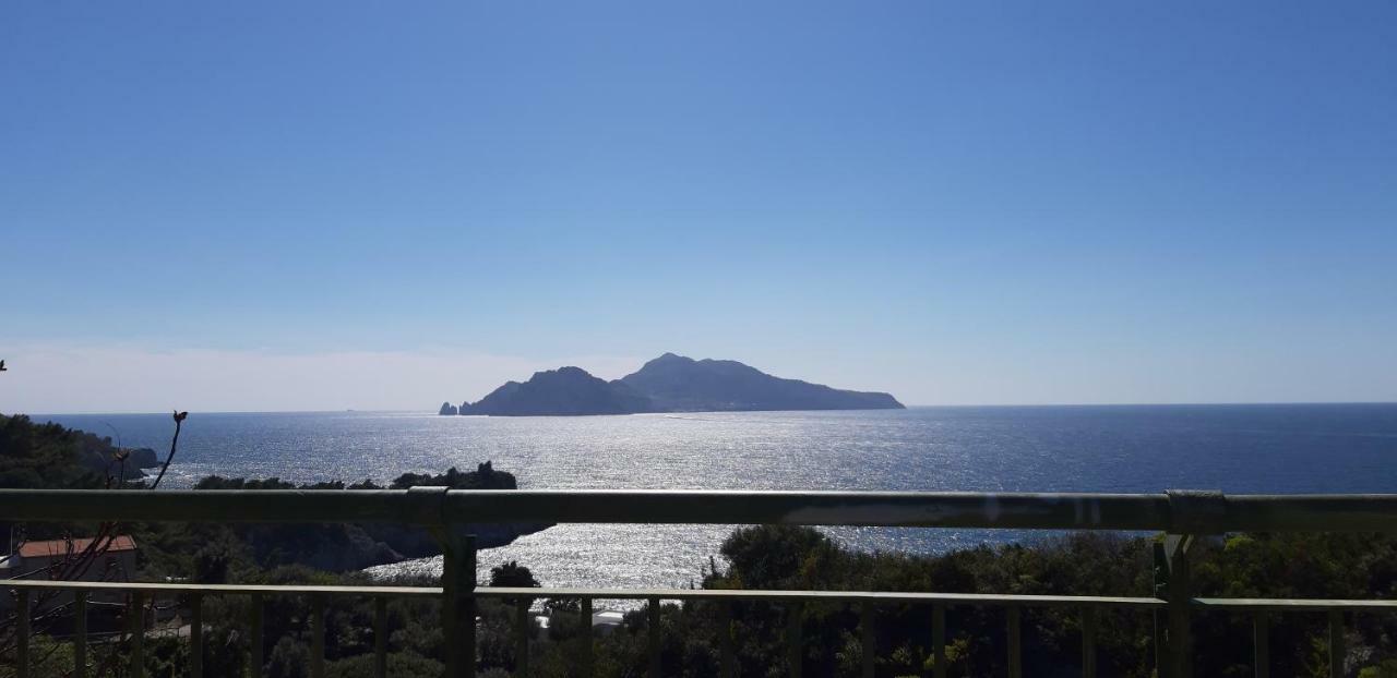 فيلا Il Profumo Di Capri ماسّا لوبْرينسِ المظهر الخارجي الصورة