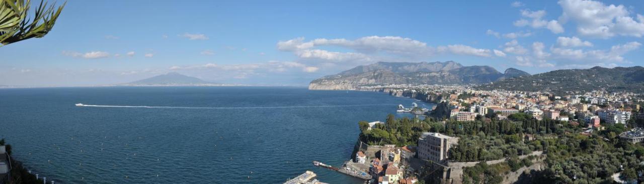 فيلا Il Profumo Di Capri ماسّا لوبْرينسِ المظهر الخارجي الصورة